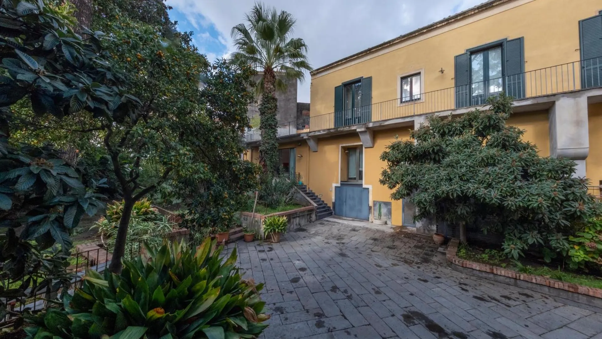 La Corte Dei Nespoli Acireale Villa